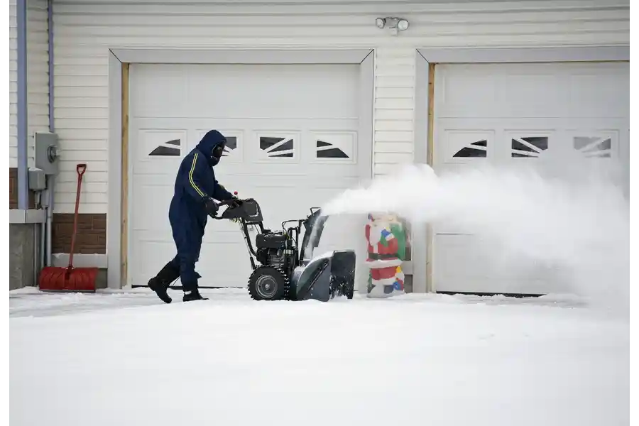 How To Remove Snow From a Driveway in Gunnison, CO How To Remove Snow From a Driveway in Gunnison, CO